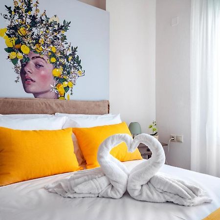 Luxury Town Center Suite Apt A2 Heraklion  Bagian luar foto