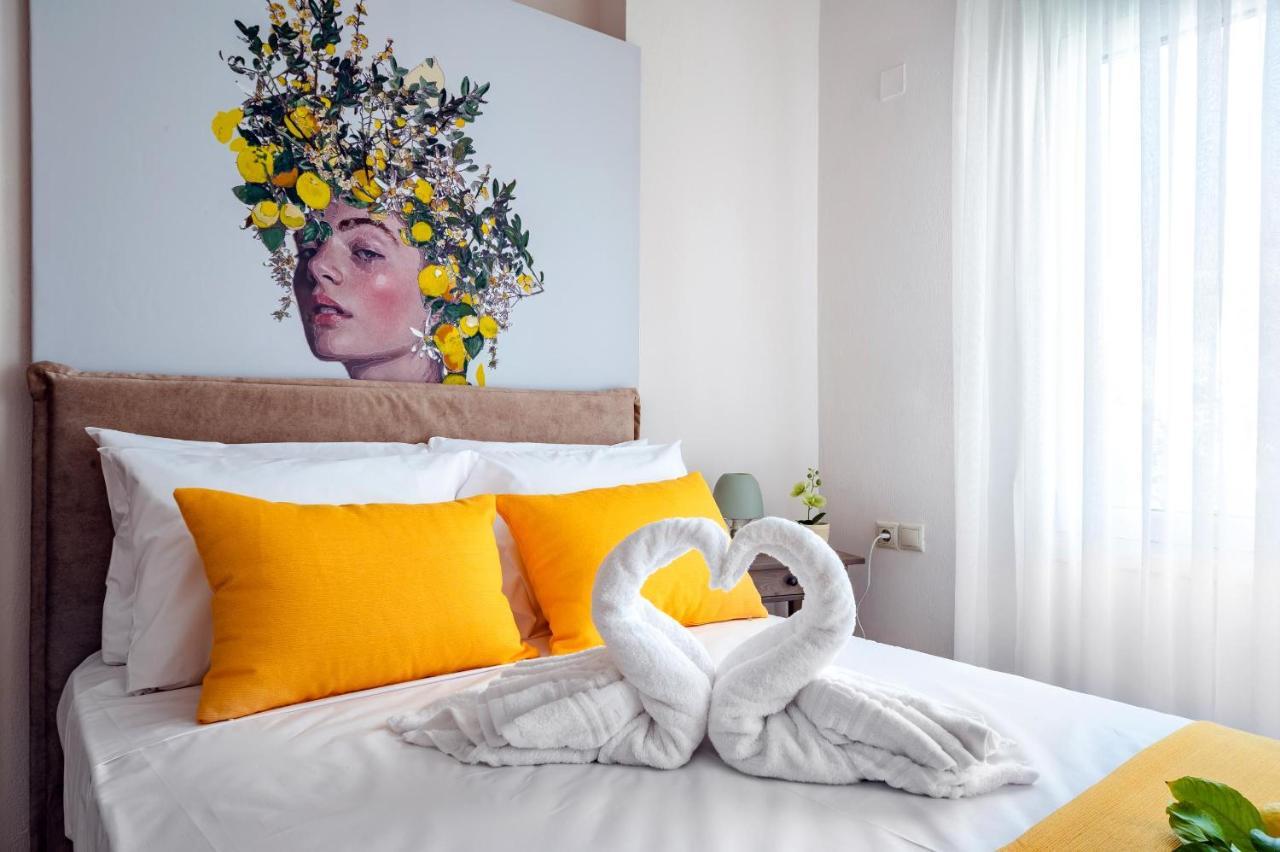 Luxury Town Center Suite Apt A2 Heraklion  Bagian luar foto